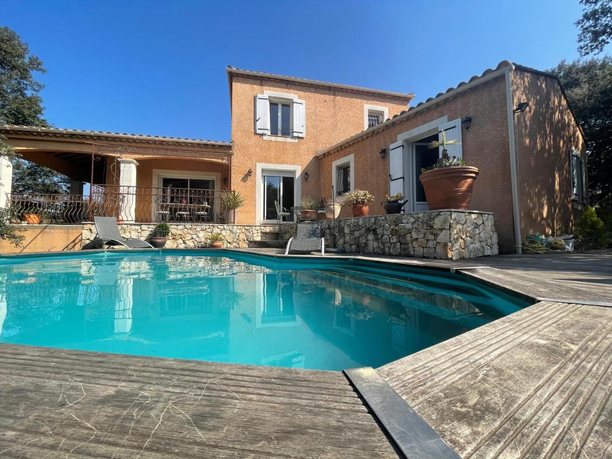 Bed and Breakfast Le calme de la garrigue Russan Exterior foto